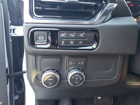 New 2026 GMC Yukon XL Denali w/ Sun & Power Step Package image 29