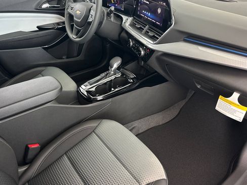 New 2026 Chevrolet Trax LT FWD image 16