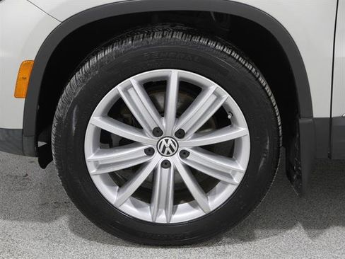 Used 2012 Volkswagen Tiguan SEL image 20