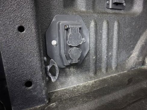 Used 2023 Ford F350 Platinum w/ Tremor Off-Road Package AWD/4WD image 37