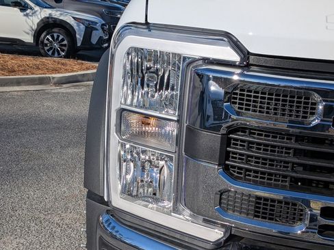 New 2025 Ford F450 XL w/ XL Chrome Package RWD image 11
