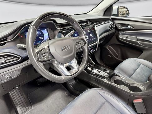 Used 2023 Chevrolet Bolt EUV Premier w/ Sun & Sound Package image 19