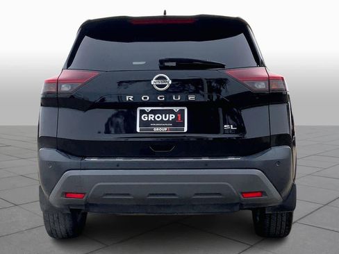 Used 2021 Nissan Rogue SL w/ Premium Package image 4