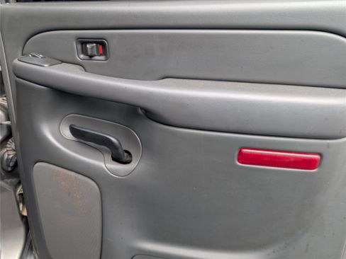 Used 2007 Chevrolet Silverado 2500 LT w/ Heavy-Duty Power Package image 33