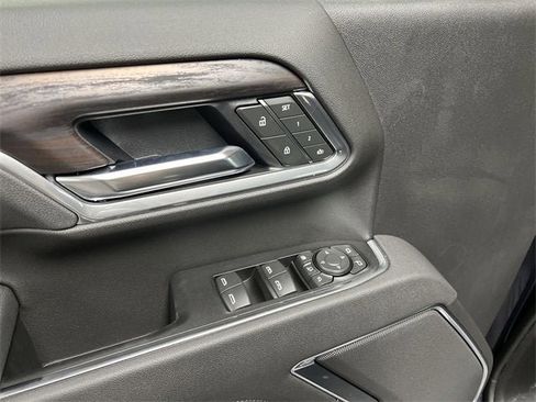 New 2025 GMC Sierra 2500 SLT w/ Max Trailering Package image 23