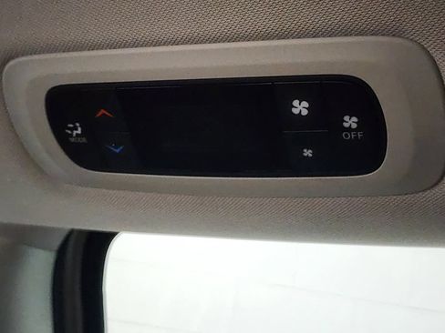 Used 2023 Chrysler Voyager LX FWD image 24