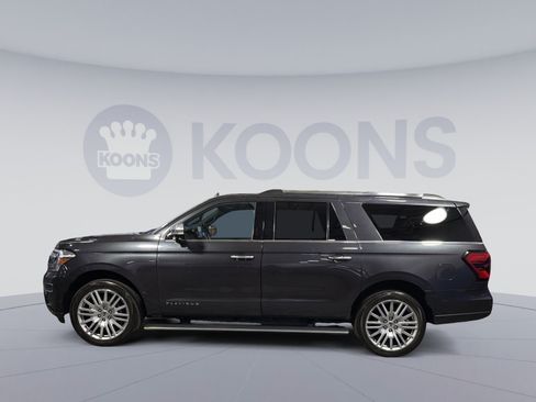 Used 2024 Ford Expedition Max Platinum AWD/4WD image 2