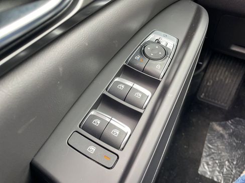 New 2026 Kia Carnival SX image 26