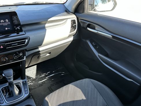 Certified 2023 Kia Seltos LX AWD/4WD image 12