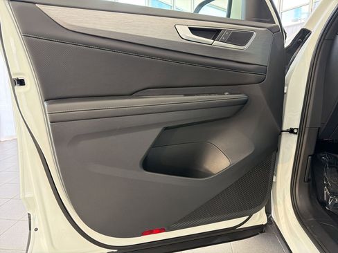 New 2026 Volkswagen Atlas Cross Sport SE AWD/4WD image 18