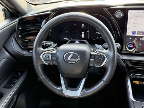 Used 2024 Lexus TX 350 AWD w/ Captains Chair Package image 9