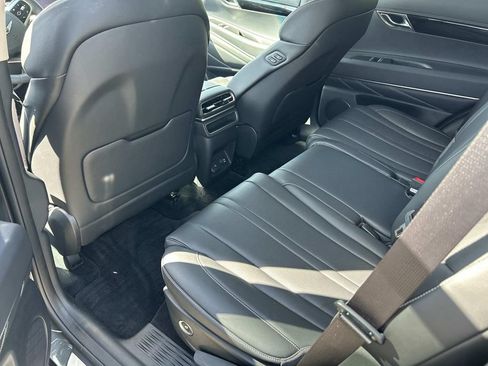 Used 2025 Genesis GV80 2.5T Standard AWD/4WD image 24