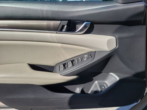 Used 2019 Honda Accord LX image 27
