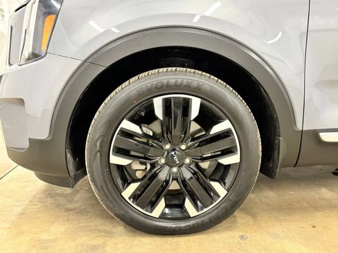 Used 2023 Kia Telluride SX FWD image 10