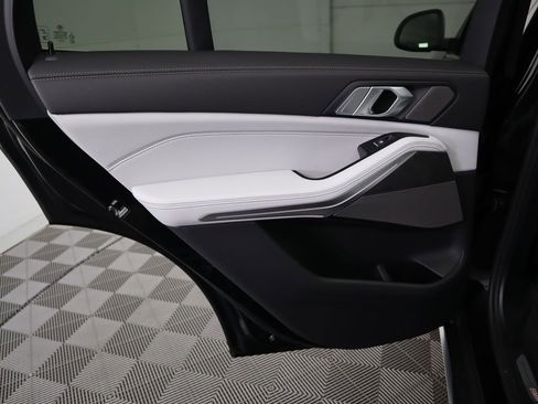 Used 2026 BMW X5 xDrive40i image 28