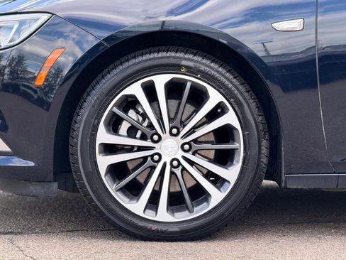 Used 2019 Buick Regal Essence AWD/4WD image 11