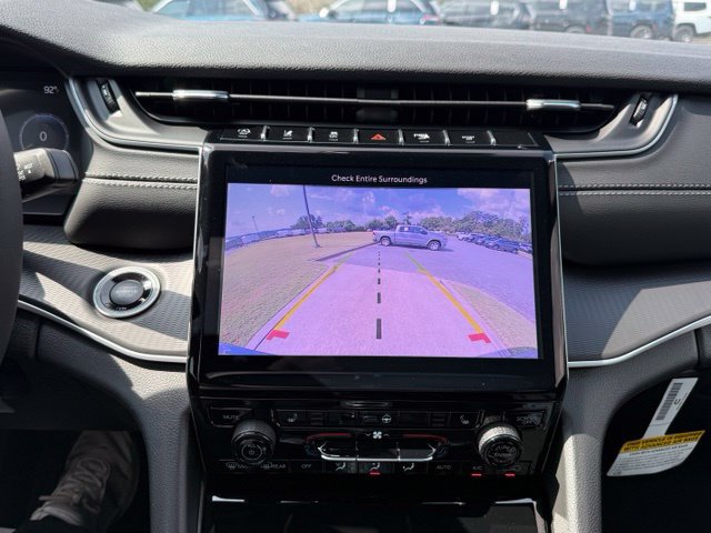 New 2027 Jeep Grand Cherokee Laredo X RWD image 19