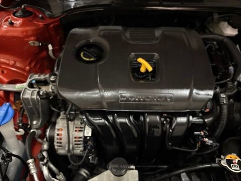 Certified 2024 Kia Forte LXS w/ LXS Technology Package FWD image 23
