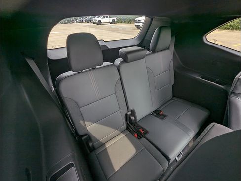 New 2026 GMC Acadia AT4 w/ Luxury Package AWD/4WD image 15