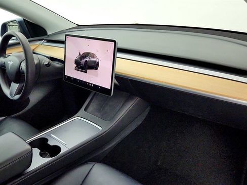 Used 2023 Tesla Model Y Performance AWD/4WD image 29