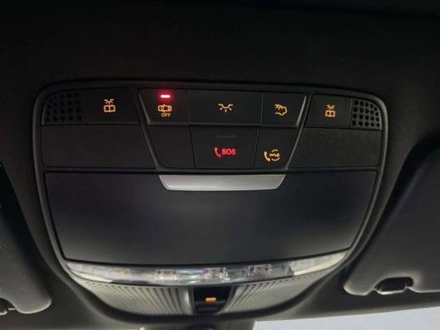 Used 2020 Mercedes-Benz C 300 4MATIC Sedan image 36