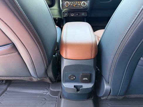 Used 2024 Ford Maverick Lariat FWD image 18