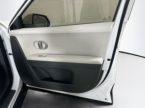 Used 2024 Hyundai Ioniq 5 SEL RWD image 32