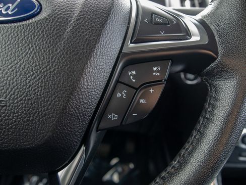 Used 2022 Ford Edge Titanium image 22