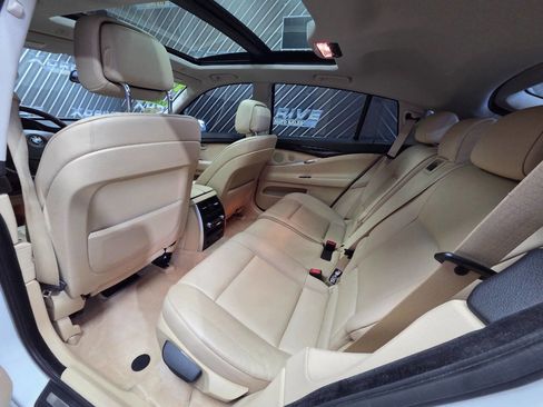 Used 2011 BMW 535i Gran Turismo image 30