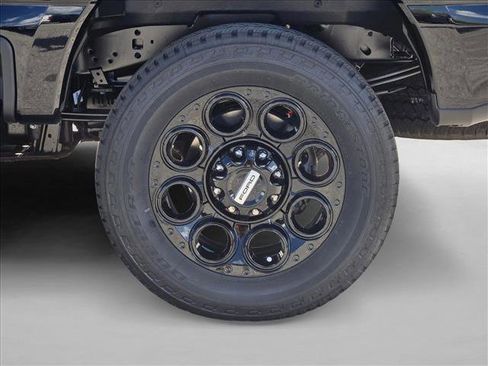 New 2026 Ford F250 Lariat w/ Black Appearance Package AWD/4WD image 9