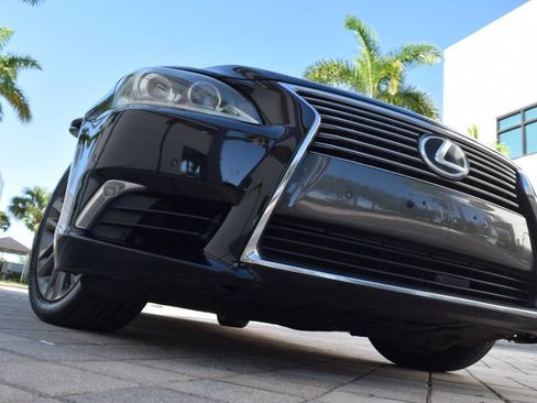 Used 2013 Lexus LS 460 AWD w/ Comfort Pkg image 13