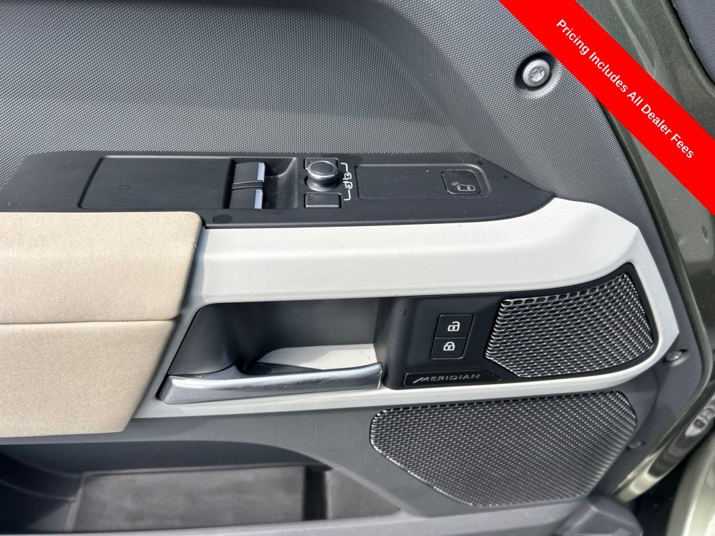 Used 2023 Land Rover Defender 90 S AWD/4WD image 5