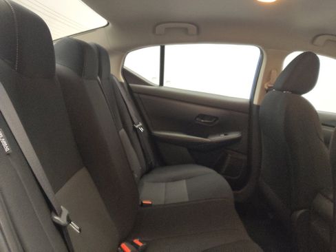 Used 2025 Nissan Sentra SV image 19