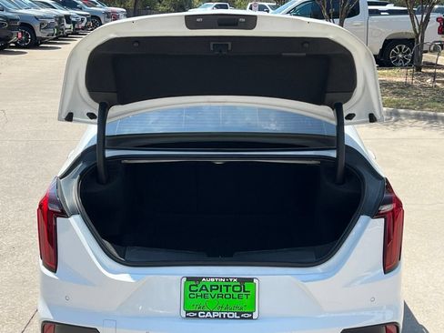 Used 2026 Cadillac CT4 Luxury RWD image 24