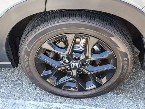 Used 2025 Honda HR-V Sport image 9