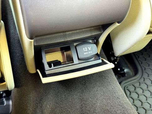 Used 2013 Mercedes-Benz GLK 350 2WD image 18