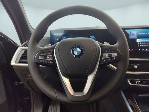 Used 2026 BMW X5 xDrive50e w/ Premium Package image 15