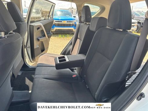 Used 2017 Toyota RAV4 LE w/ All Weather Liner Package AWD/4WD image 33