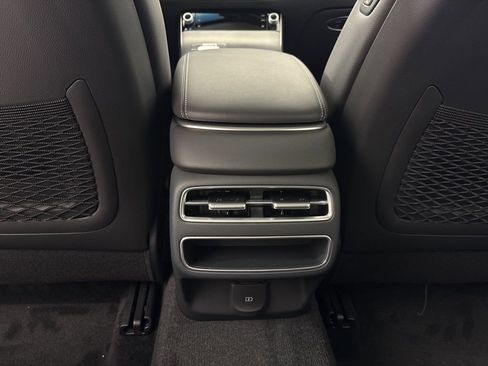 New 2026 Genesis GV70 2.5T Advanced AWD/4WD image 29