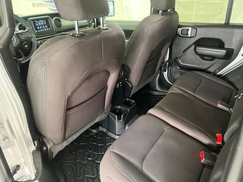 Used 2023 Jeep Wrangler Unlimited Sport AWD/4WD image 36