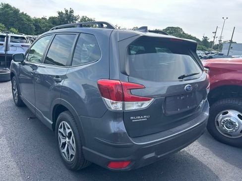 Used 2023 Subaru Forester Premium AWD/4WD image 4