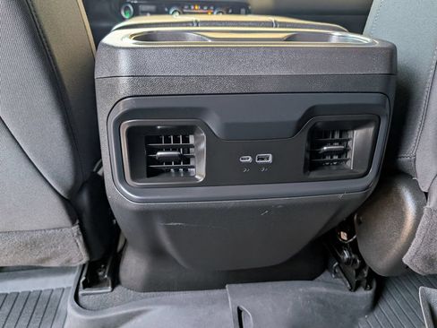 Certified 2025 Chevrolet Silverado 1500 LT AWD/4WD image 19