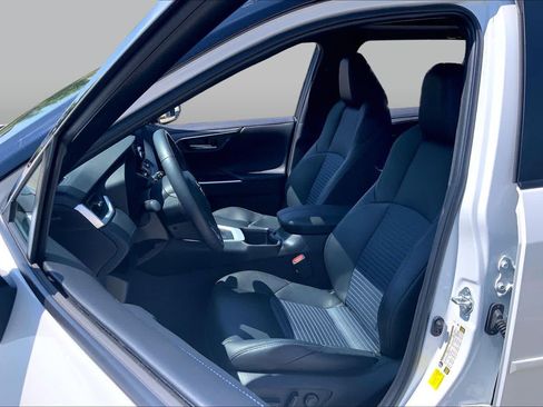 Certified 2025 Toyota RAV4 XSE w/ Advanced Technology Package AWD/4WD image 8