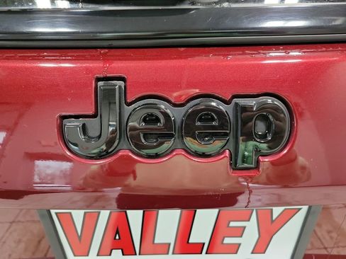 Used 2021 Jeep Compass Altitude image 10