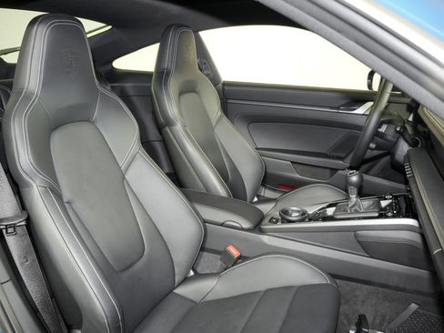 Certified 2022 Porsche 911 Carrera S RWD image 43