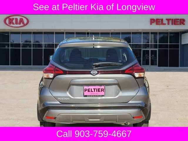 Used 2025 Nissan Kicks Play S FWD image 5