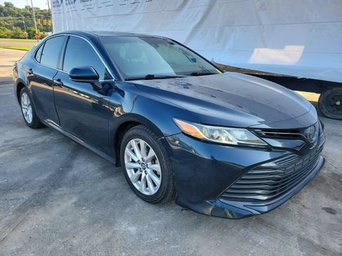 Used 2019 Toyota Camry LE FWD image 1