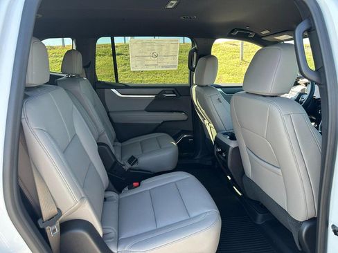 New 2026 GMC Acadia Elevation w/ Elevation Premium Package image 5