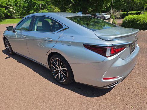 Certified 2025 Lexus ES 350 w/ Premium Package FWD image 5