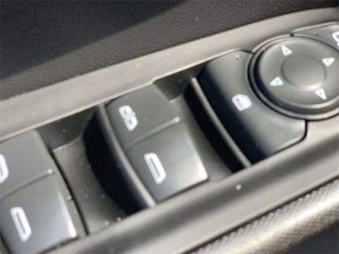 Certified 2024 Chevrolet Silverado 1500 Custom image 22